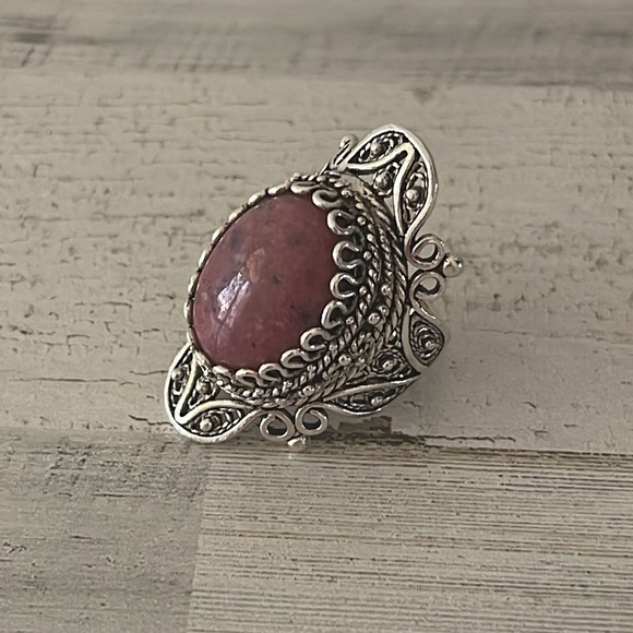 DGS Silver Rhodonite Statement Ring. - Picture 4 of 5
